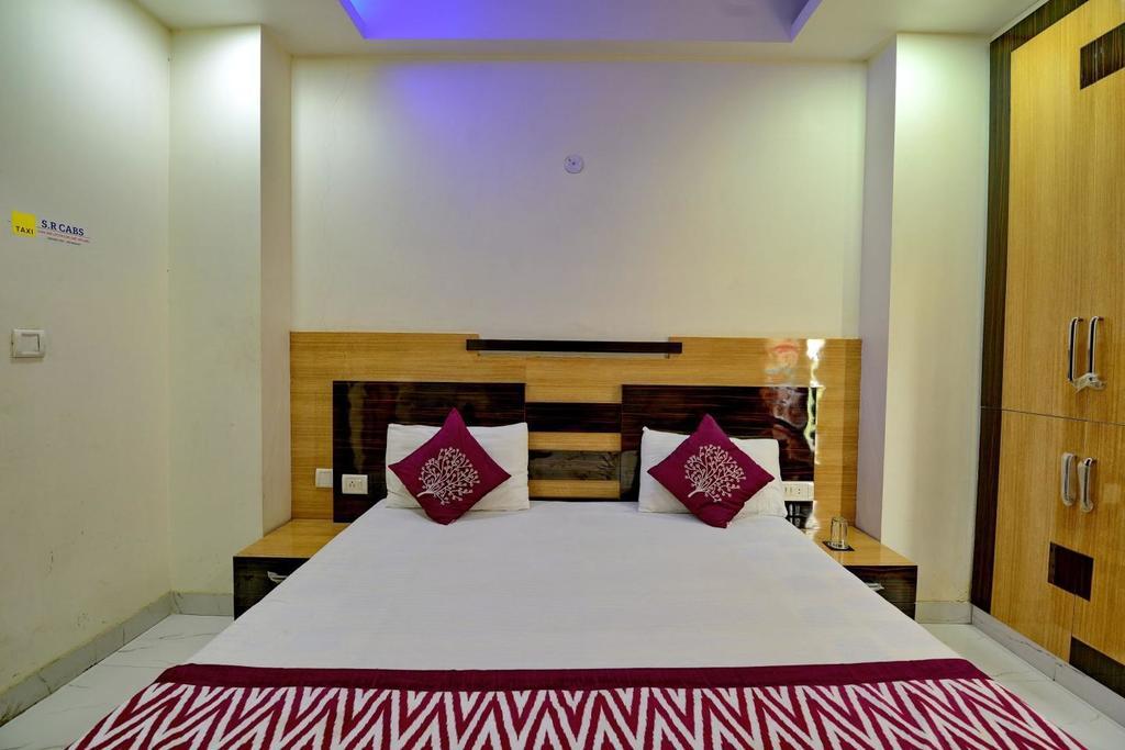 Goel Residency Hotel Delhi  Eksteriør billede